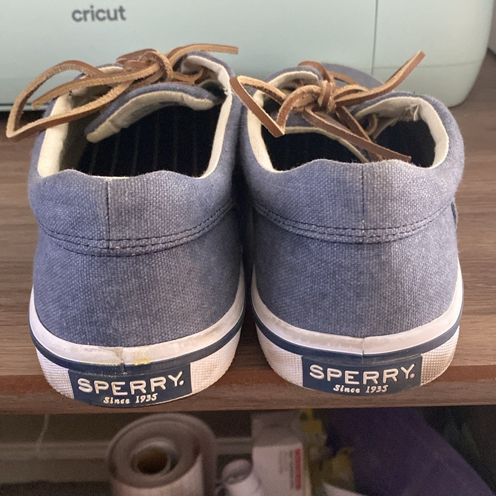 Sperry size 9 - Picture 2 of 3